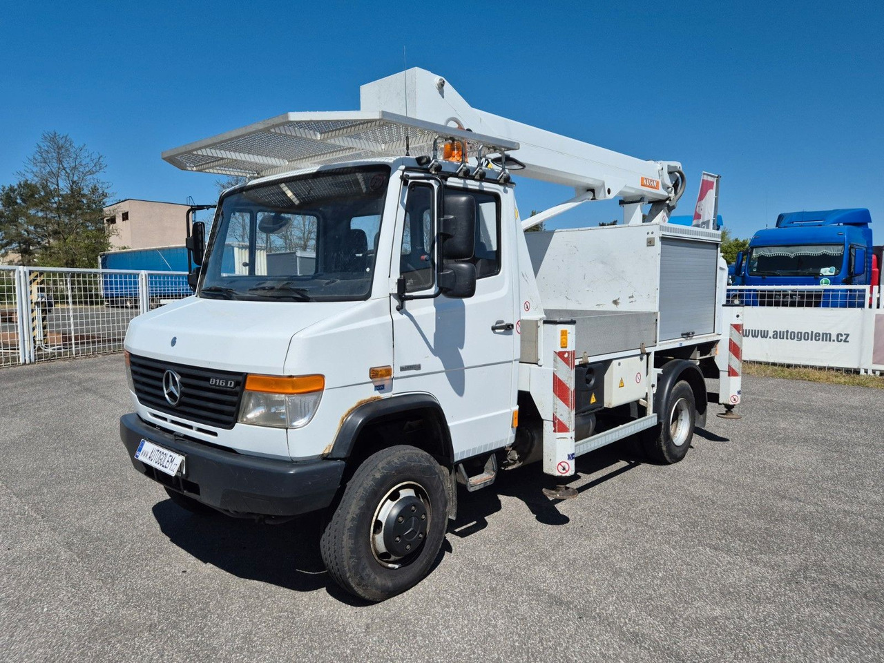 Mercedes-Benz Vario 816 work platform - LKW mit Arbeitsbühne: das Bild 1 Mercedes-Benz Vario 816 work platform - LKW mit Arbeitsbühne: das Bild 1