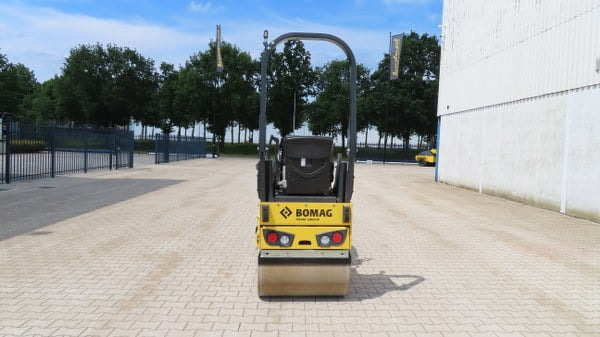 Bomag BW 80 AD-5 - Straßenwalze: das Bild 3 Bomag BW 80 AD-5 - Straßenwalze: das Bild 3