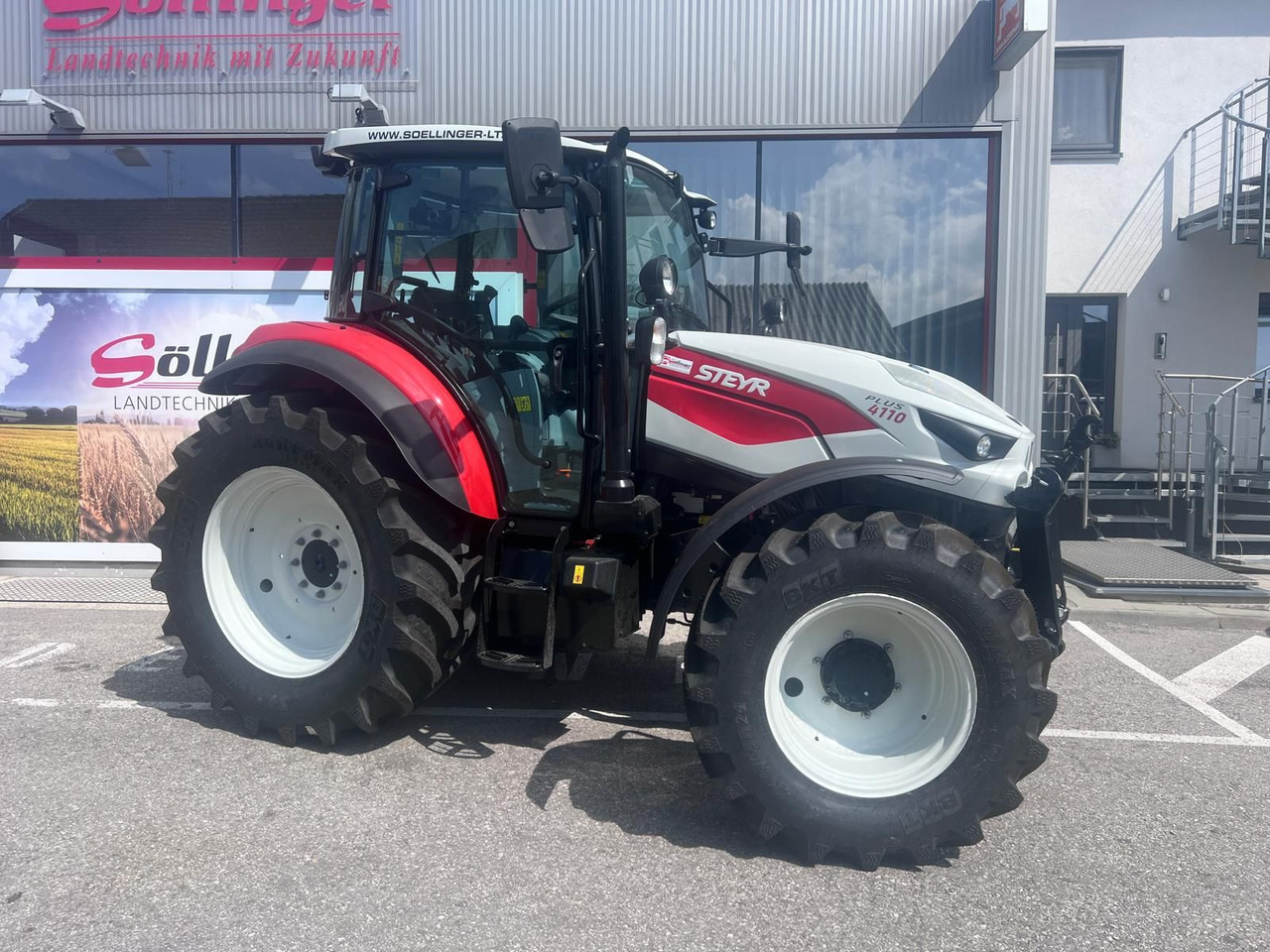 Steyr 4110 PLUS - Traktor: das Bild 2 Steyr 4110 PLUS - Traktor: das Bild 2