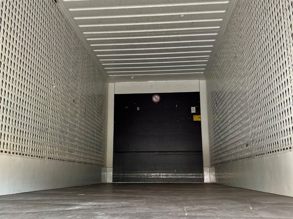 Krone Heck Alu.- Rolltor Krone Heck Alu.- Rolltor - Kofferaufbau: das Bild 5 Krone Heck Alu.- Rolltor Krone Heck Alu.- Rolltor - Kofferaufbau: das Bild 5