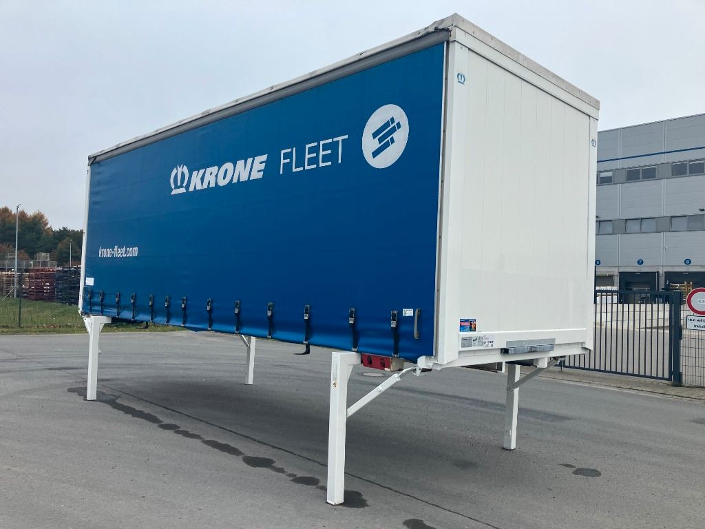 Krone Wechselbrücke Plane - Planenaufbau: das Bild 2 Krone Wechselbrücke Plane - Planenaufbau: das Bild 2