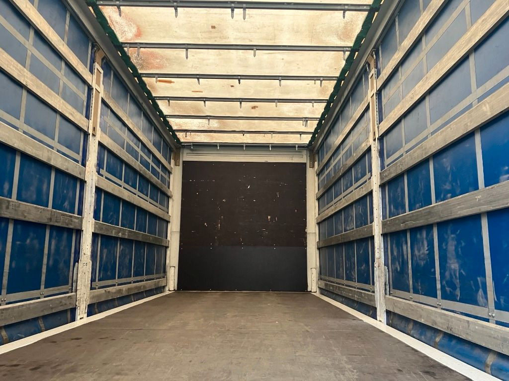 Krone Wechselbrücke Plane - Planenaufbau: das Bild 5 Krone Wechselbrücke Plane - Planenaufbau: das Bild 5