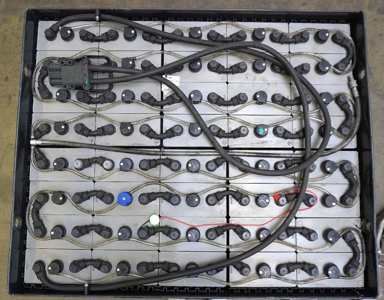 AIM 80 Volt 5 PzS 775 Ah - Batterie: das Bild 3 AIM 80 Volt 5 PzS 775 Ah - Batterie: das Bild 3