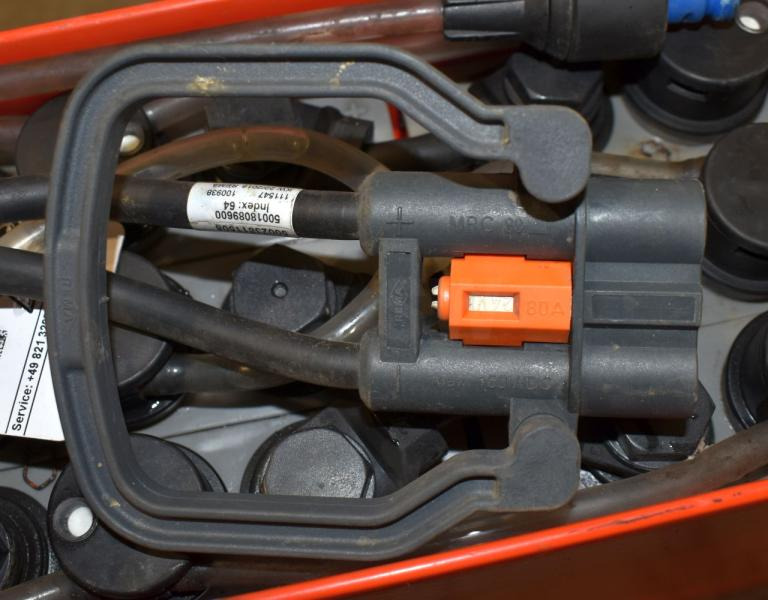 GRUMA 24 Volt 2 PzB 200 Ah - Batterie: das Bild 4 GRUMA 24 Volt 2 PzB 200 Ah - Batterie: das Bild 4