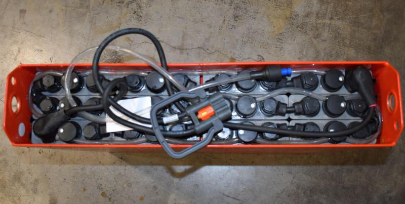 GRUMA 24 Volt 2 PzB 200 Ah - Batterie: das Bild 3 GRUMA 24 Volt 2 PzB 200 Ah - Batterie: das Bild 3