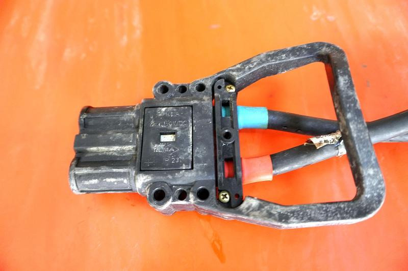 GRUMA 24 Volt 3 PzS 375 Ah - Batterie: das Bild 4 GRUMA 24 Volt 3 PzS 375 Ah - Batterie: das Bild 4