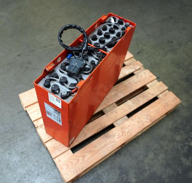 GRUMA 24 Volt 3 PzS 375 Ah - Batterie: das Bild 4 GRUMA 24 Volt 3 PzS 375 Ah - Batterie: das Bild 4