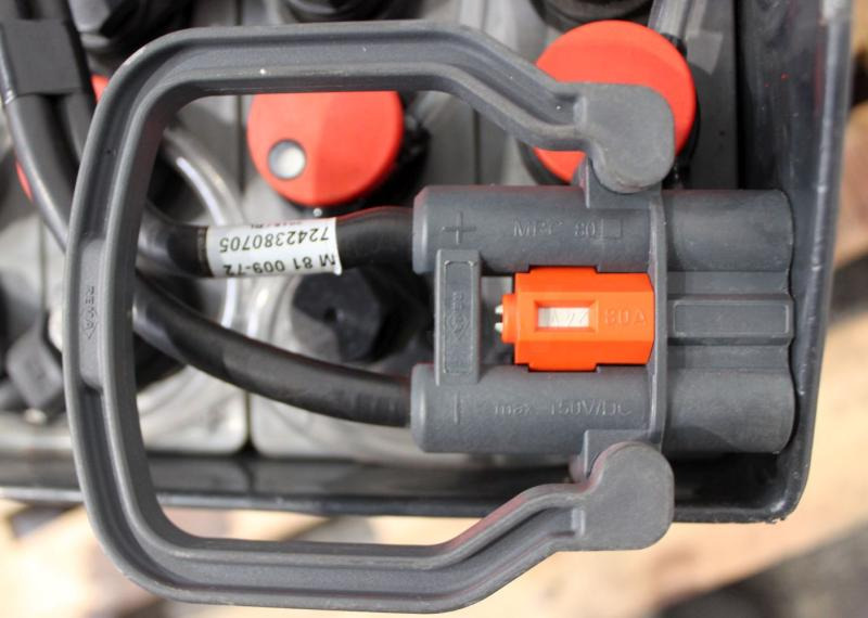 IBB 24 Volt 3 PzB 225 Ah - Batterie: das Bild 4 IBB 24 Volt 3 PzB 225 Ah - Batterie: das Bild 4
