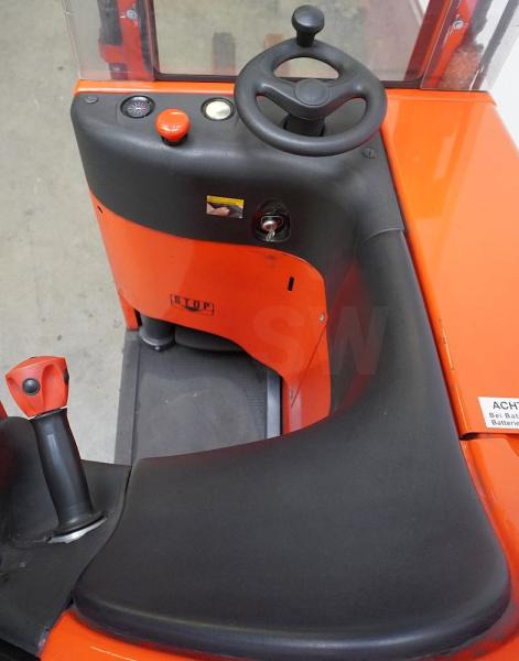 Linde E 10 334 - Elektrostapler: das Bild 3 Linde E 10 334 - Elektrostapler: das Bild 3