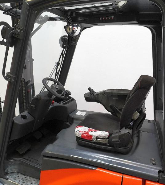 Linde E 16 H EVO 386-02 - Elektrostapler: das Bild 3 Linde E 16 H EVO 386-02 - Elektrostapler: das Bild 3