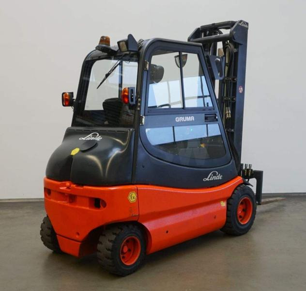 Linde E 25 EX S 336-31 - Elektrostapler: das Bild 2 Linde E 25 EX S 336-31 - Elektrostapler: das Bild 2
