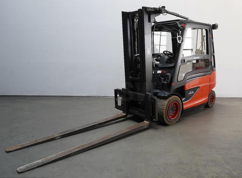 Linde E 50/600 HL 388 - Elektrostapler: das Bild 1 Linde E 50/600 HL 388 - Elektrostapler: das Bild 1