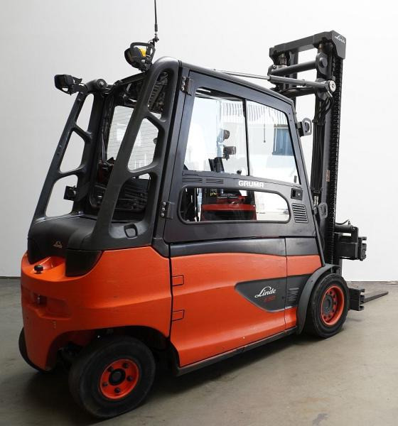 Linde E 50/600 HL 388 - Elektrostapler: das Bild 2 Linde E 50/600 HL 388 - Elektrostapler: das Bild 2