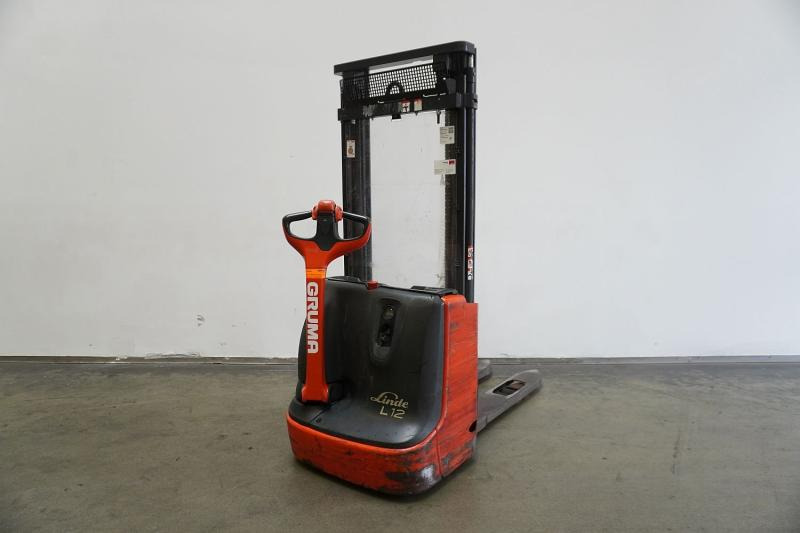 Linde L 12 1172 - Hochhubwagen: das Bild 1 Linde L 12 1172 - Hochhubwagen: das Bild 1