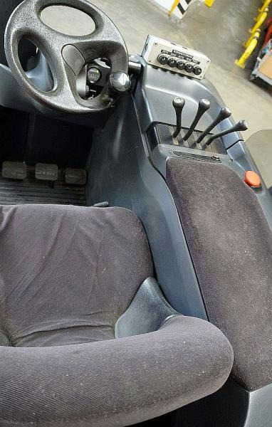 Linde R 16 113 - Schubmaststapler: das Bild 3 Linde R 16 113 - Schubmaststapler: das Bild 3