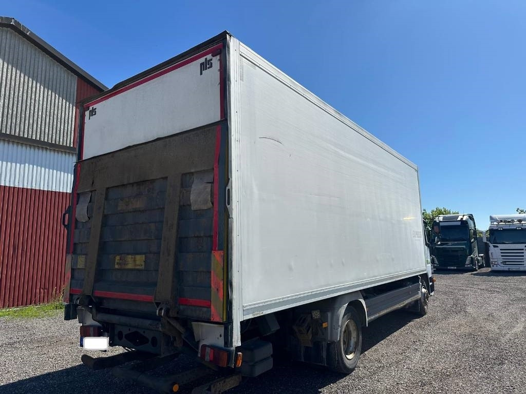 Mercedes-Benz 1224 L serie 5952 - Koffer LKW: das Bild 5 Mercedes-Benz 1224 L serie 5952 - Koffer LKW: das Bild 5