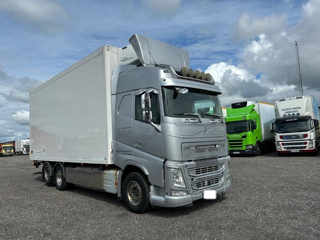 Volvo FH 500 Serie 1617 - Kühlkoffer LKW: das Bild 2 Volvo FH 500 Serie 1617 - Kühlkoffer LKW: das Bild 2
