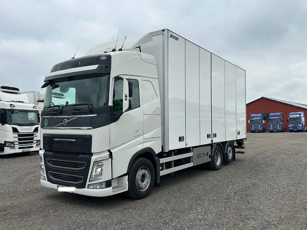 Volvo FH 500 serie 0550 - Koffer LKW: das Bild 1 Volvo FH 500 serie 0550 - Koffer LKW: das Bild 1