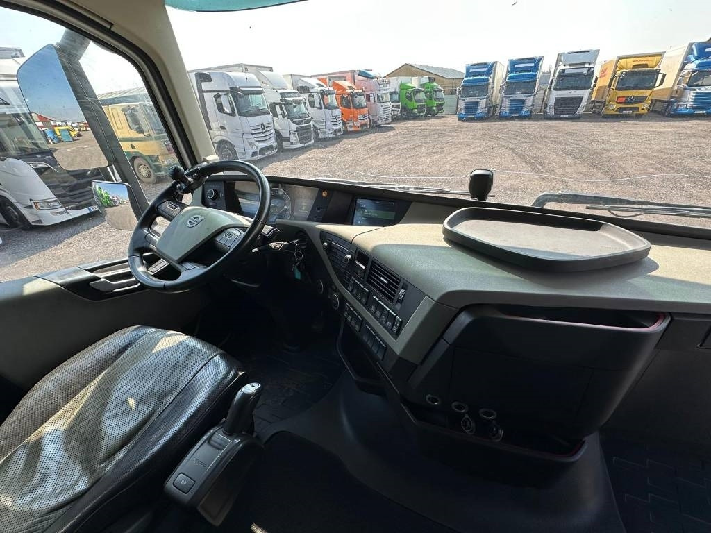 Volvo FH 500 serie 7644 - Kühlkoffer LKW: das Bild 5 Volvo FH 500 serie 7644 - Kühlkoffer LKW: das Bild 5
