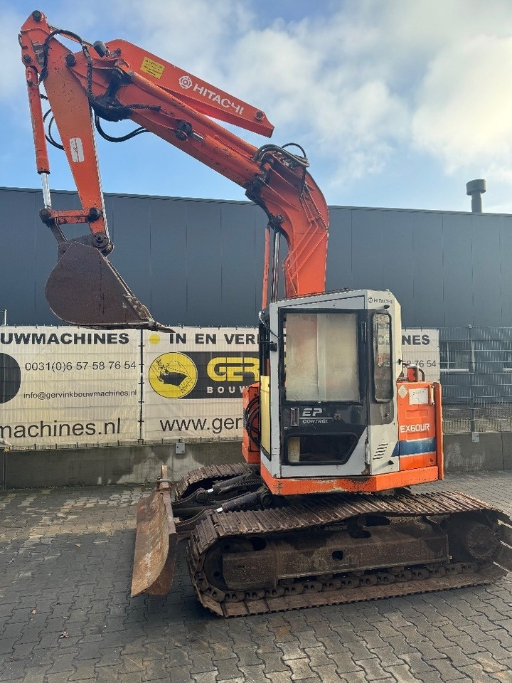 Hitachi EX 60 - Minibagger: das Bild 5 Hitachi EX 60 - Minibagger: das Bild 5