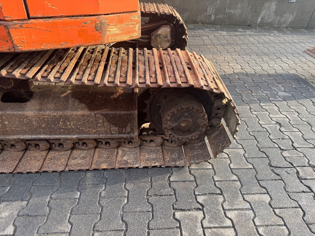 Hitachi EX 60 - Minibagger: das Bild 2 Hitachi EX 60 - Minibagger: das Bild 2