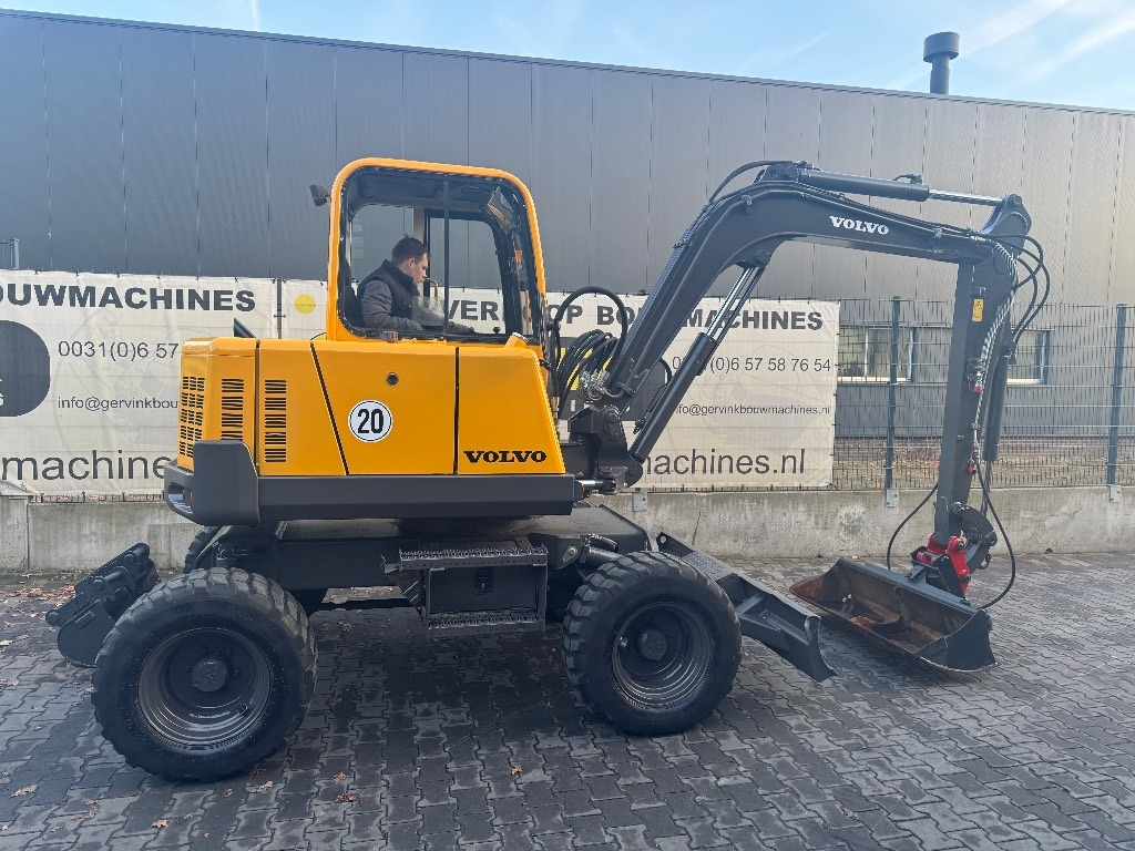 Volvo Peljop EW 50 (256) - Mobilbagger: das Bild 1 Volvo Peljop EW 50 (256) - Mobilbagger: das Bild 1