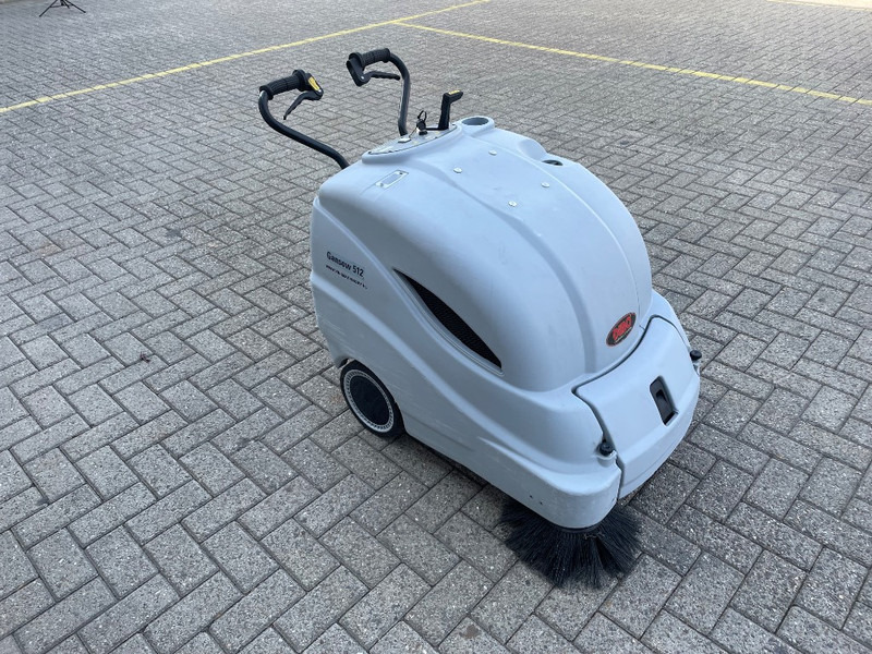 DIBO Gansow 512 ET - Kehrmaschine: das Bild 4 DIBO Gansow 512 ET - Kehrmaschine: das Bild 4