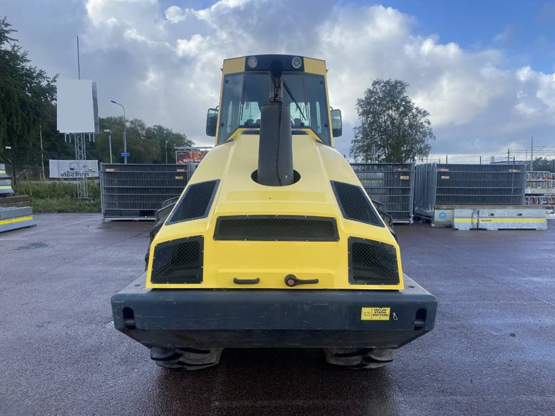 Bomag BW 213 P D H-4 - Walzen: das Bild 5 Bomag BW 213 P D H-4 - Walzen: das Bild 5