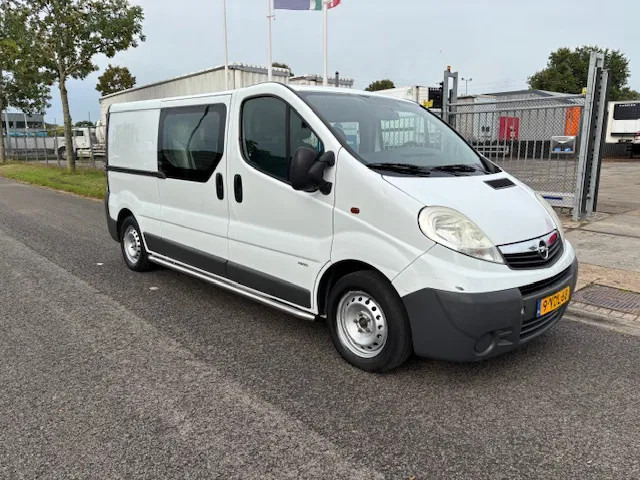 Opel Vivaro 2 2.0Cdti /84kW-E4 crew cab L2H1 - Kleintransporter, Transporter mit Doppelkabine: das Bild 3 Opel Vivaro 2 2.0Cdti /84kW-E4 crew cab L2H1 - Kleintransporter, Transporter mit Doppelkabine: das Bild 3