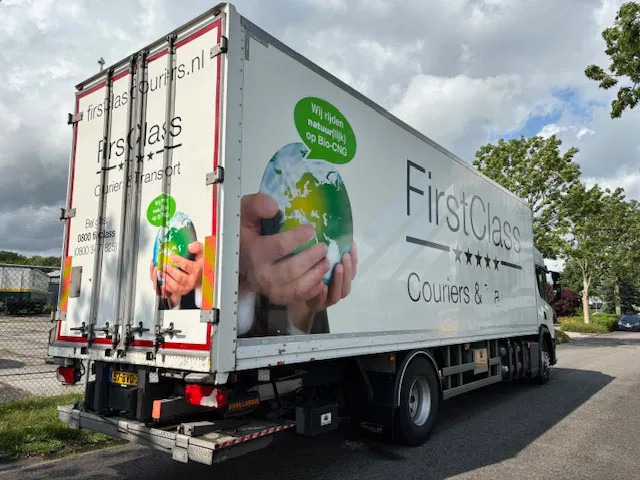 Scania P280 Closed box taillift 2000 kg Fuel CNG ADR 2 units in stock - Koffer LKW: das Bild 4 Scania P280 Closed box taillift 2000 kg Fuel CNG ADR 2 units in stock - Koffer LKW: das Bild 4