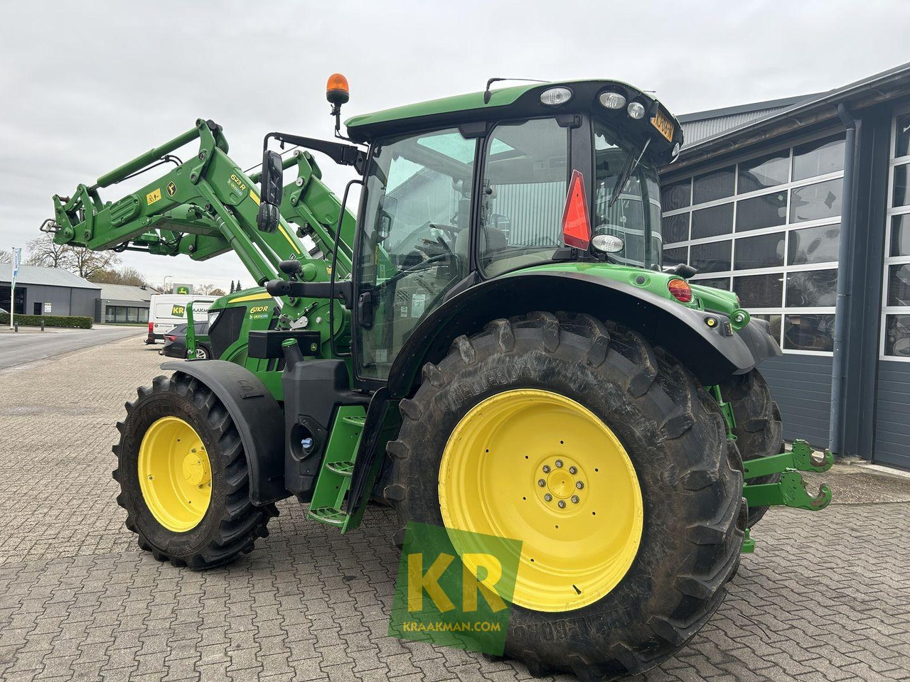 6110R John Deere - Traktor: das Bild 1 6110R John Deere - Traktor: das Bild 1