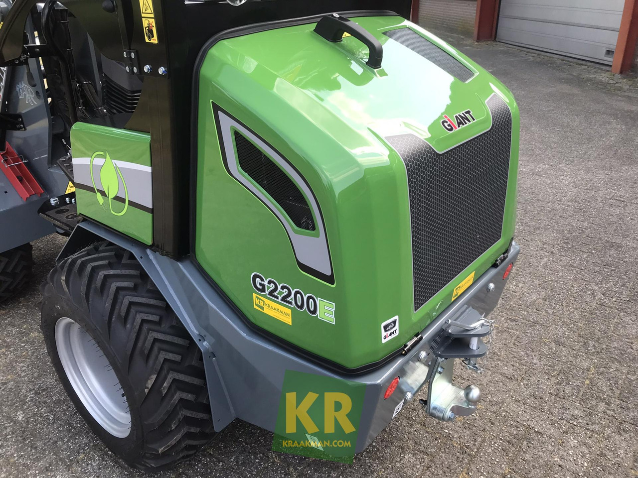G2200E Giant - Hoflader: das Bild 4 G2200E Giant - Hoflader: das Bild 4