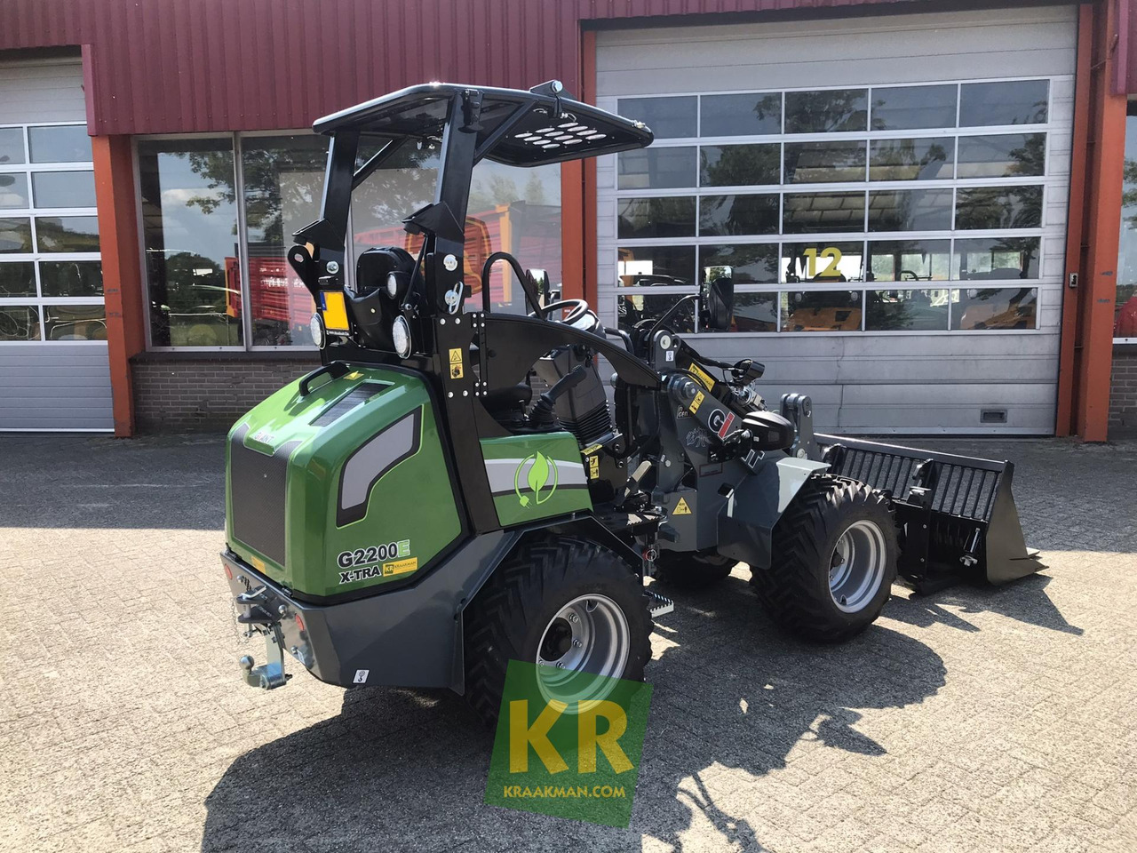 Giant G2200E - Hoflader: das Bild 3 Giant G2200E - Hoflader: das Bild 3