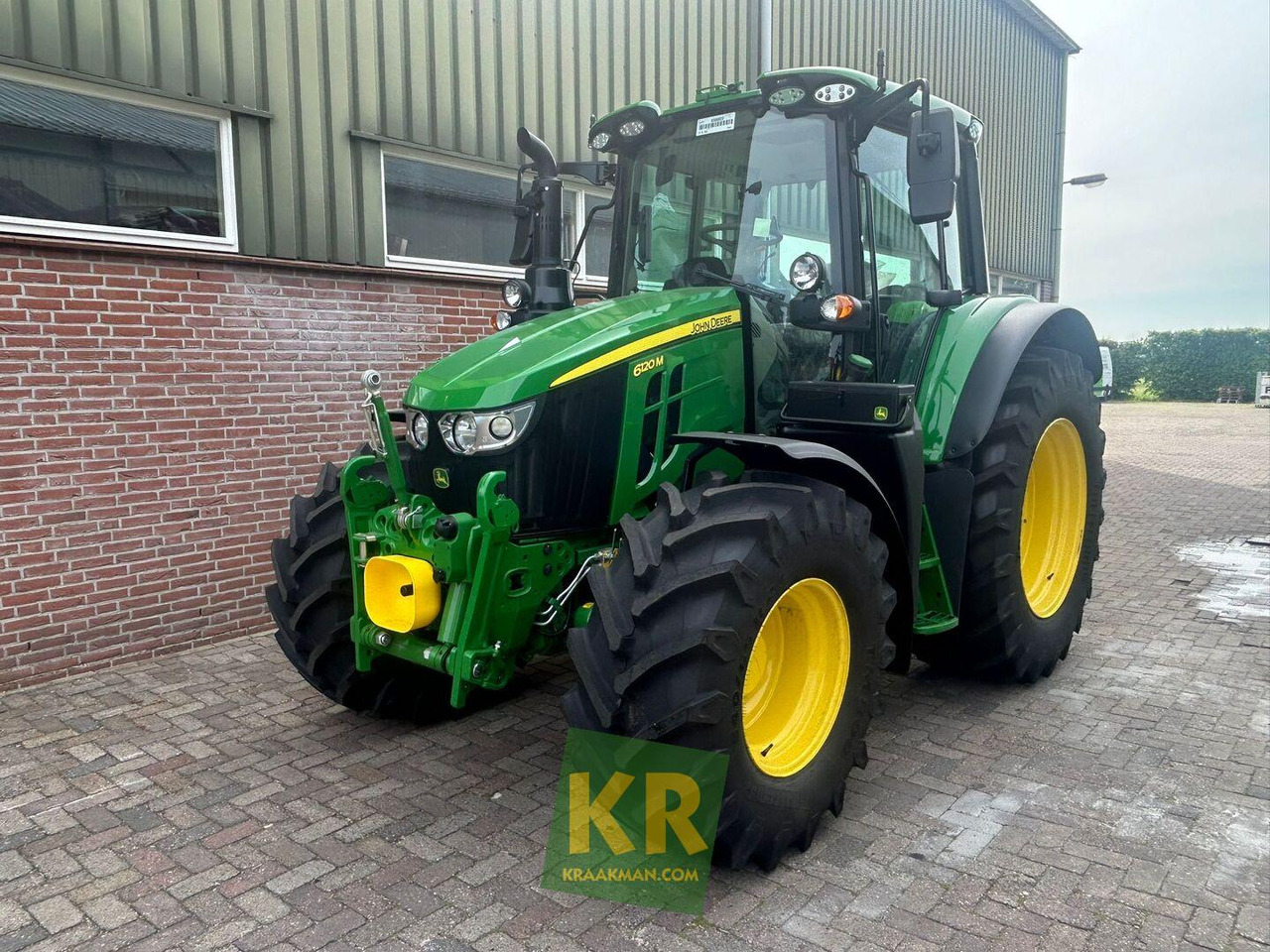 John Deere 6120M - Traktor: das Bild 4 John Deere 6120M - Traktor: das Bild 4