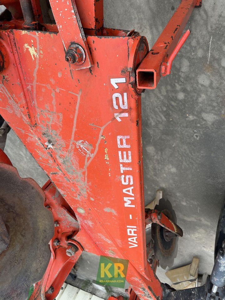 Kuhn VARI MASTER 121 - Pflug: das Bild 4 Kuhn VARI MASTER 121 - Pflug: das Bild 4