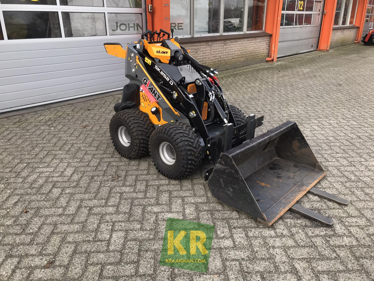 SK252D Giant - Hoflader: das Bild 2 SK252D Giant - Hoflader: das Bild 2