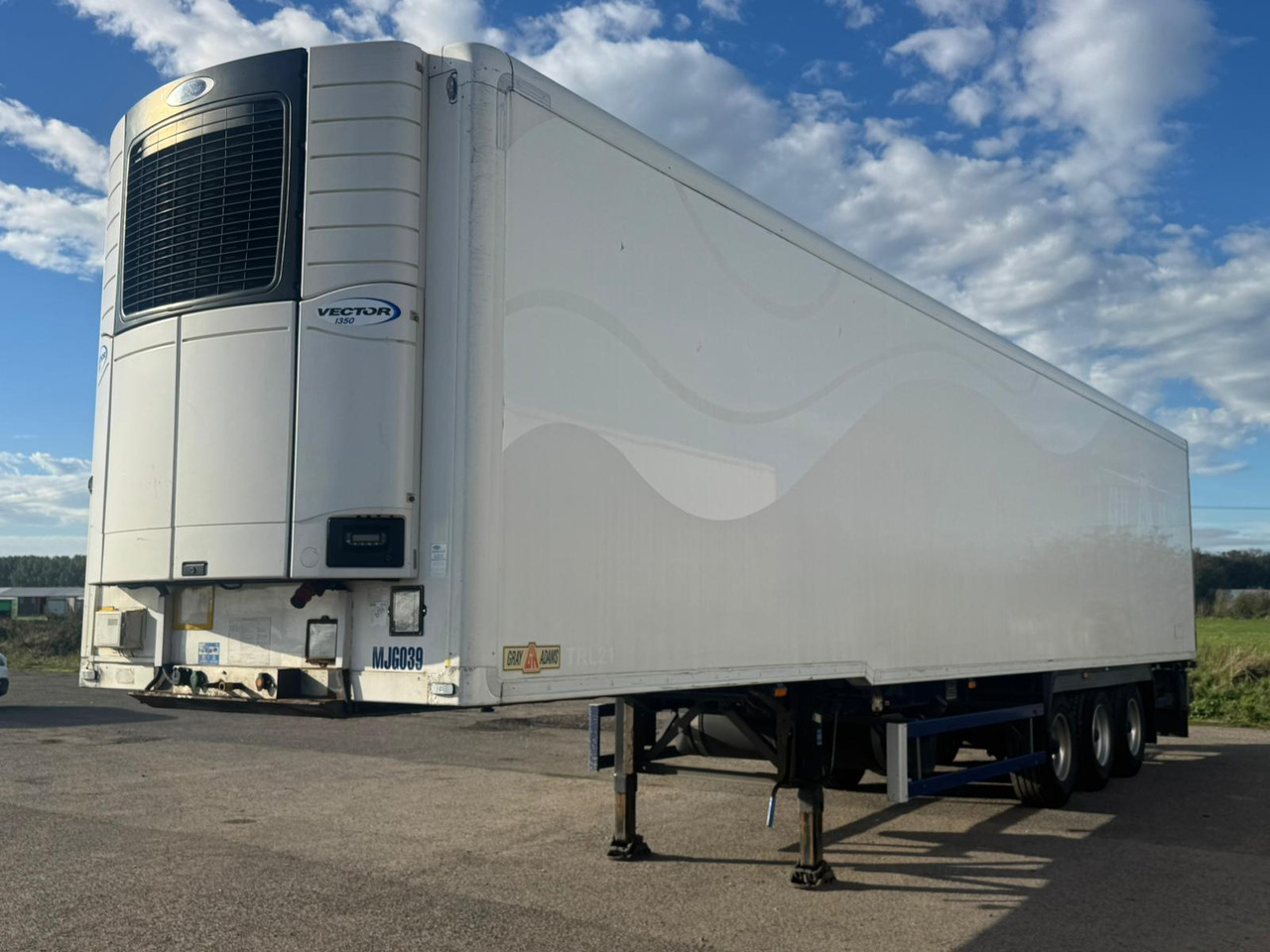 Gray and Adams 2016 Vector 1350 – MJG039 - Kühlkoffer Auflieger: das Bild 1 Gray and Adams 2016 Vector 1350 – MJG039 - Kühlkoffer Auflieger: das Bild 1