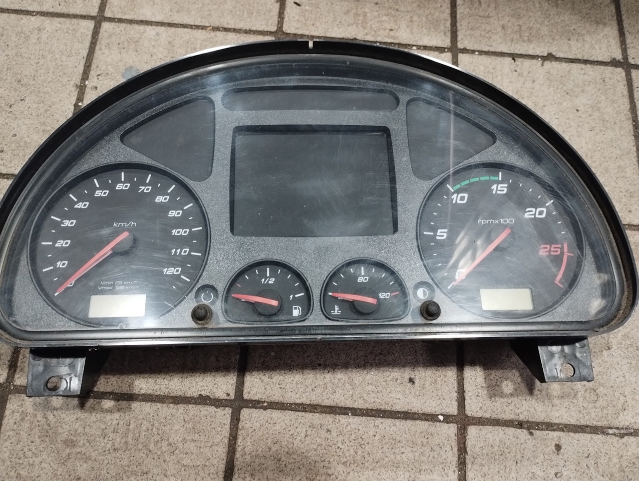 ZEGAR LICZNIK IVECO STRALIS HI-WAY E6 5801721169 - Tachograph: das Bild 1 ZEGAR LICZNIK IVECO STRALIS HI-WAY E6 5801721169 - Tachograph: das Bild 1