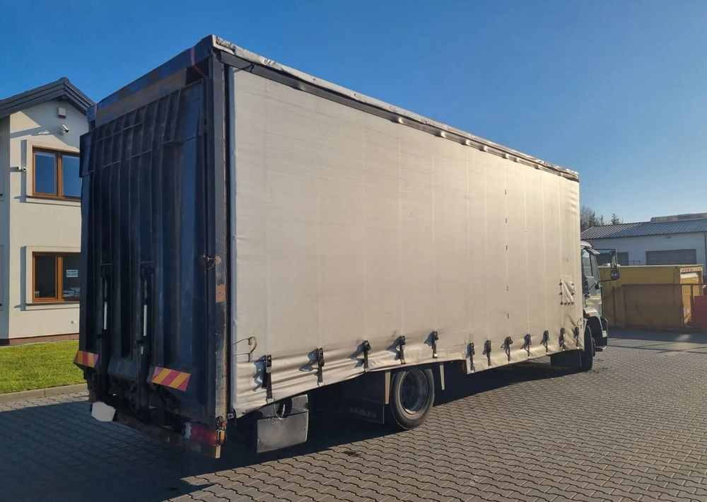 MAN LE 15 220 - Abschleppwagen: das Bild 5 MAN LE 15 220 - Abschleppwagen: das Bild 5