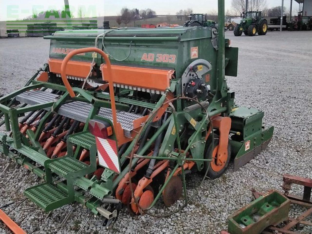 Amazone ke303 + ad303 super - Sämaschine: das Bild 1 Amazone ke303 + ad303 super - Sämaschine: das Bild 1