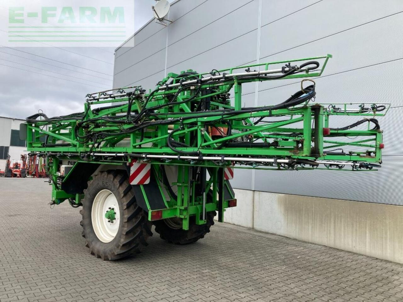 CHD 6045 - Anhängespritze: das Bild 3 CHD 6045 - Anhängespritze: das Bild 3