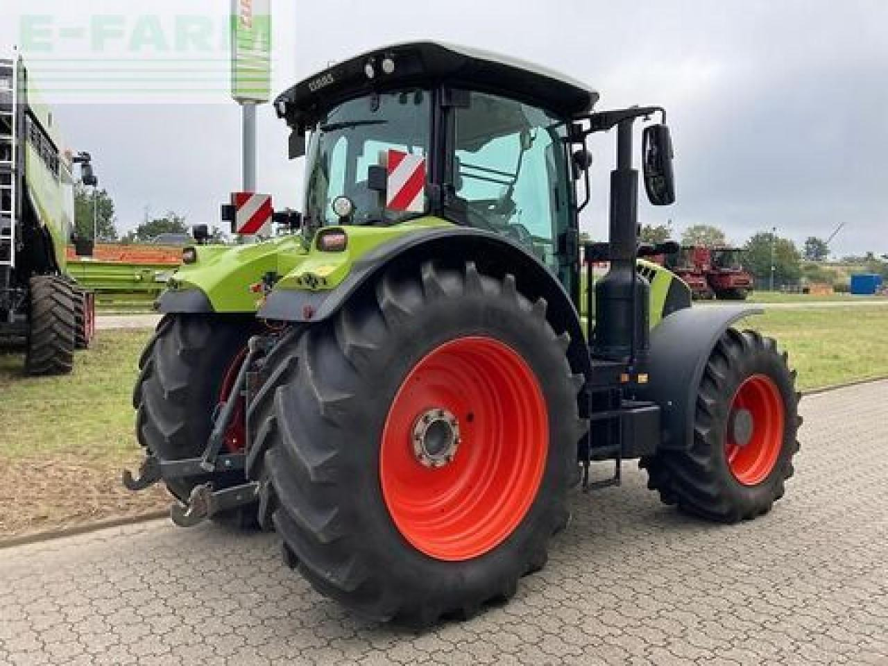 CLAAS arion 660 cmatic cebis CMATIC CEBIS - Traktor: das Bild 5 CLAAS arion 660 cmatic cebis CMATIC CEBIS - Traktor: das Bild 5