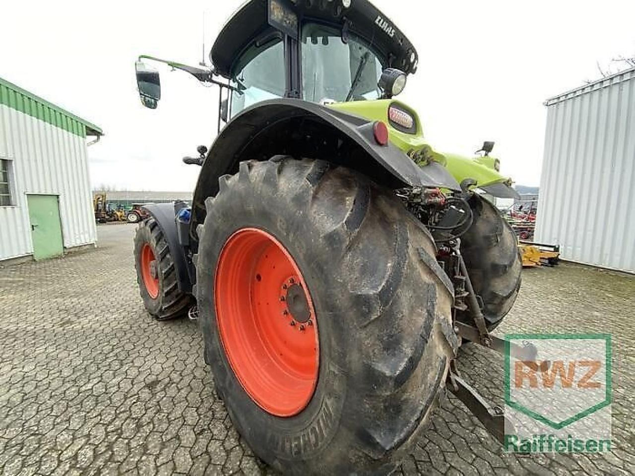CLAAS axion 870 cmatic CMATIC - Traktor: das Bild 5 CLAAS axion 870 cmatic CMATIC - Traktor: das Bild 5