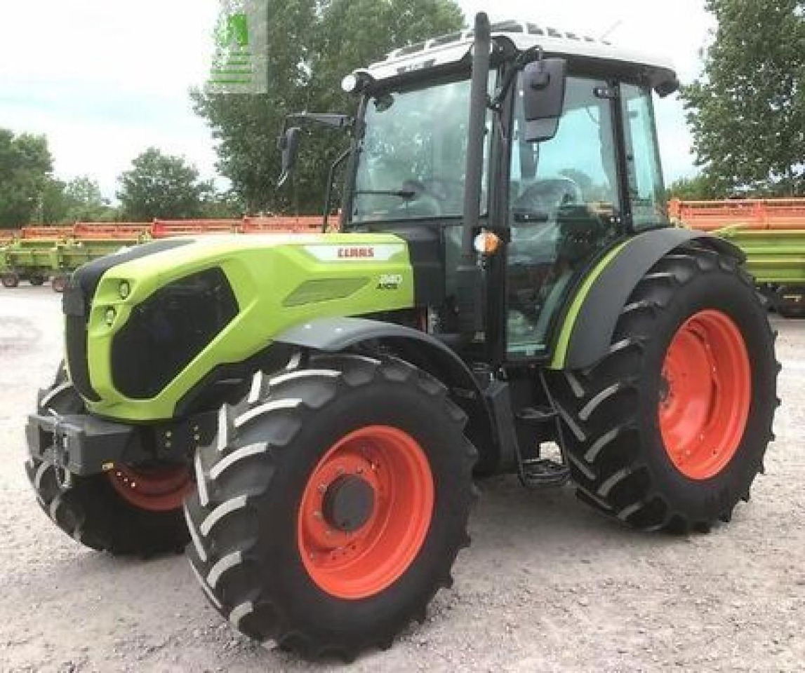 CLAAS axos 240 - Traktor: das Bild 1 CLAAS axos 240 - Traktor: das Bild 1