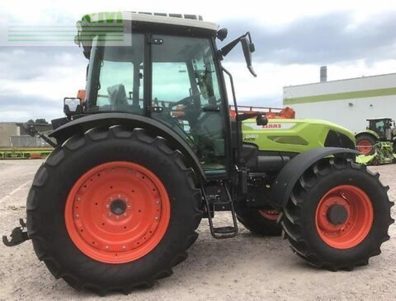 CLAAS axos 240 - Traktor: das Bild 4 CLAAS axos 240 - Traktor: das Bild 4