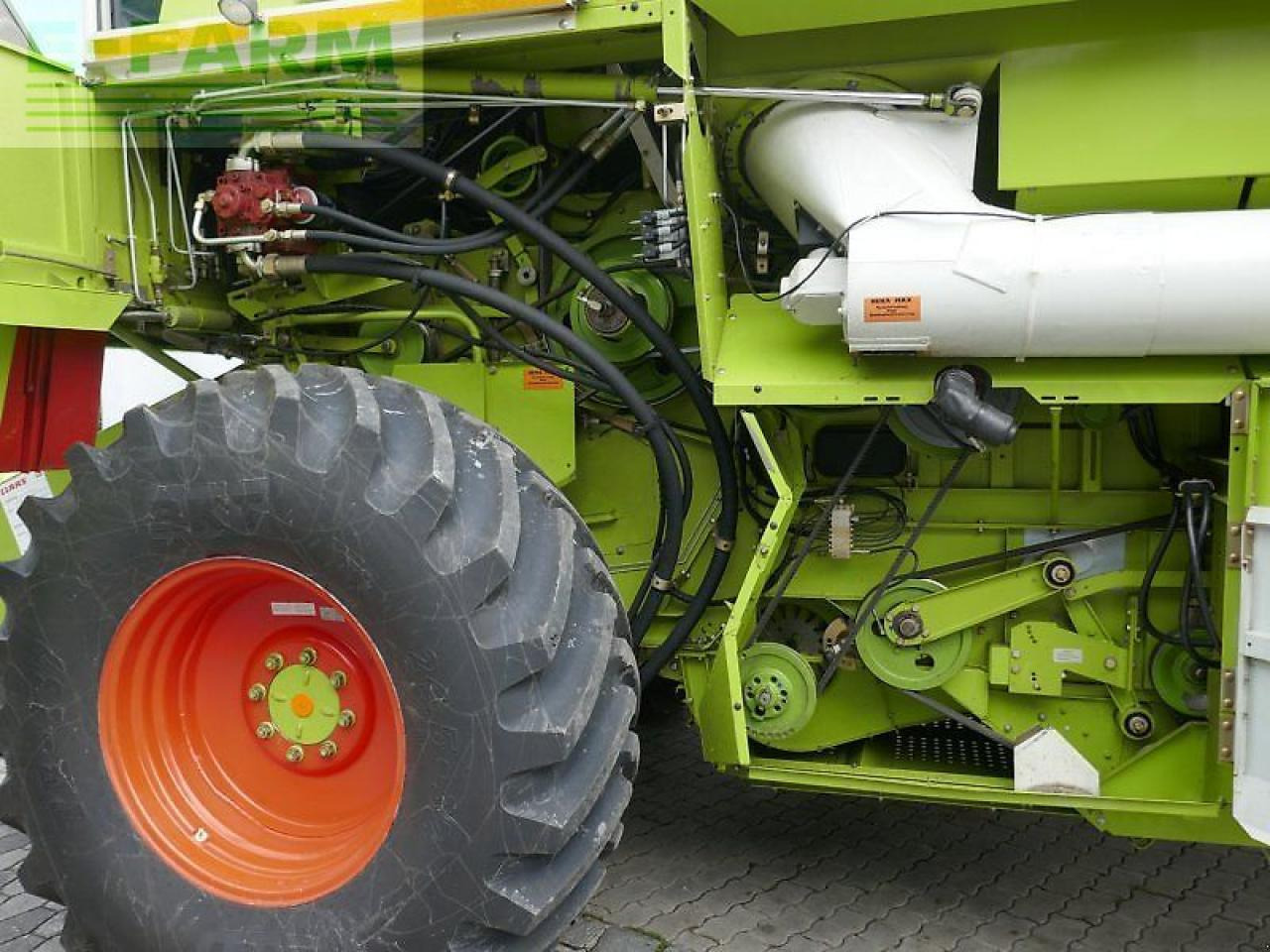 CLAAS dominator 208 mega - sofort verfügbar! - Mähdrescher: das Bild 5 CLAAS dominator 208 mega - sofort verfügbar! - Mähdrescher: das Bild 5