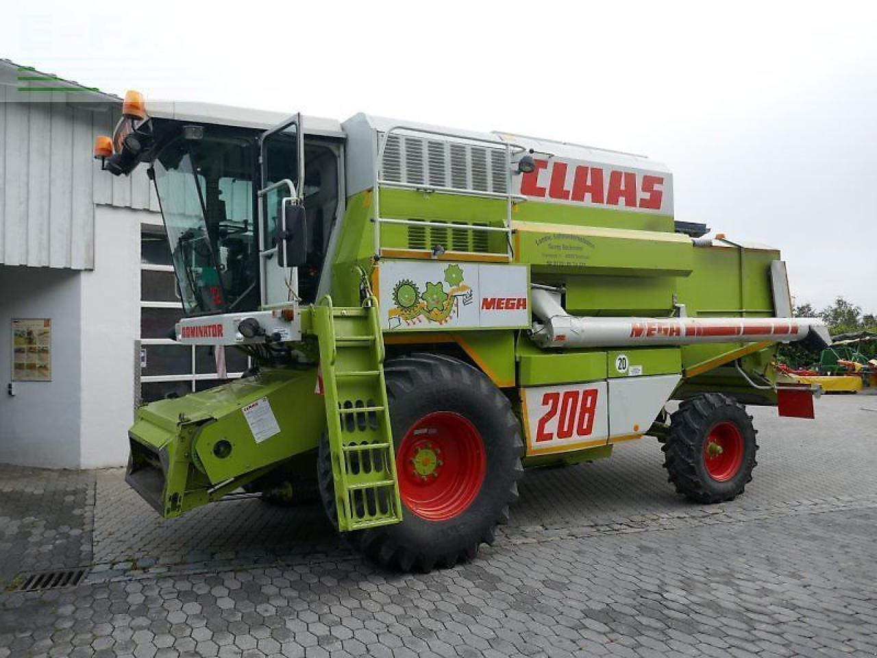 CLAAS dominator 208 mega - sofort verfügbar! - Mähdrescher: das Bild 1 CLAAS dominator 208 mega - sofort verfügbar! - Mähdrescher: das Bild 1