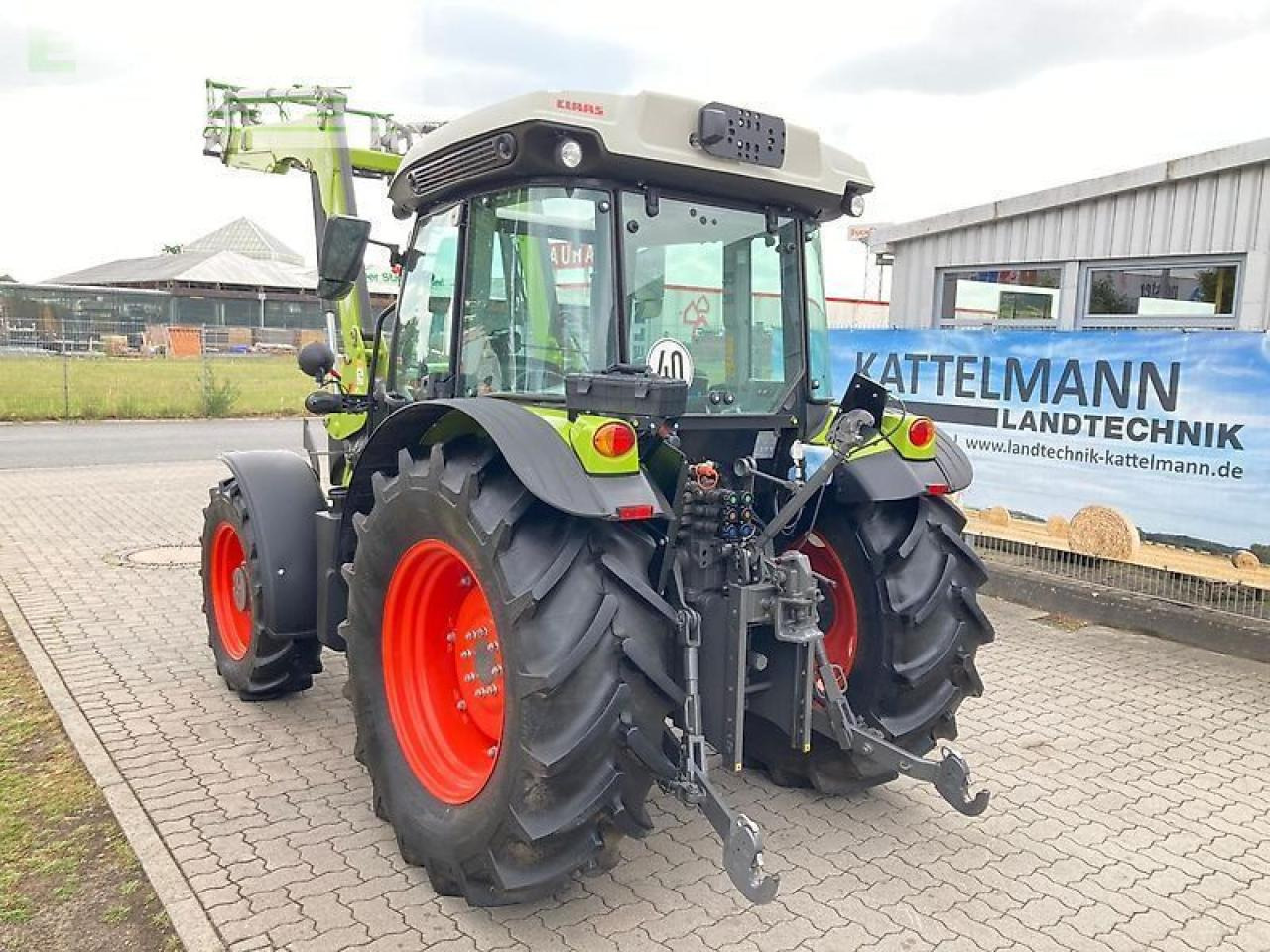CLAAS elios 210 stage v (klima) - Traktor: das Bild 4 CLAAS elios 210 stage v (klima) - Traktor: das Bild 4