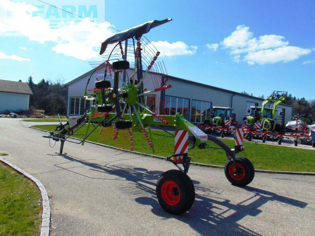 CLAAS liner 1600 - Heuwender/ Wenderechen: das Bild 4 CLAAS liner 1600 - Heuwender/ Wenderechen: das Bild 4