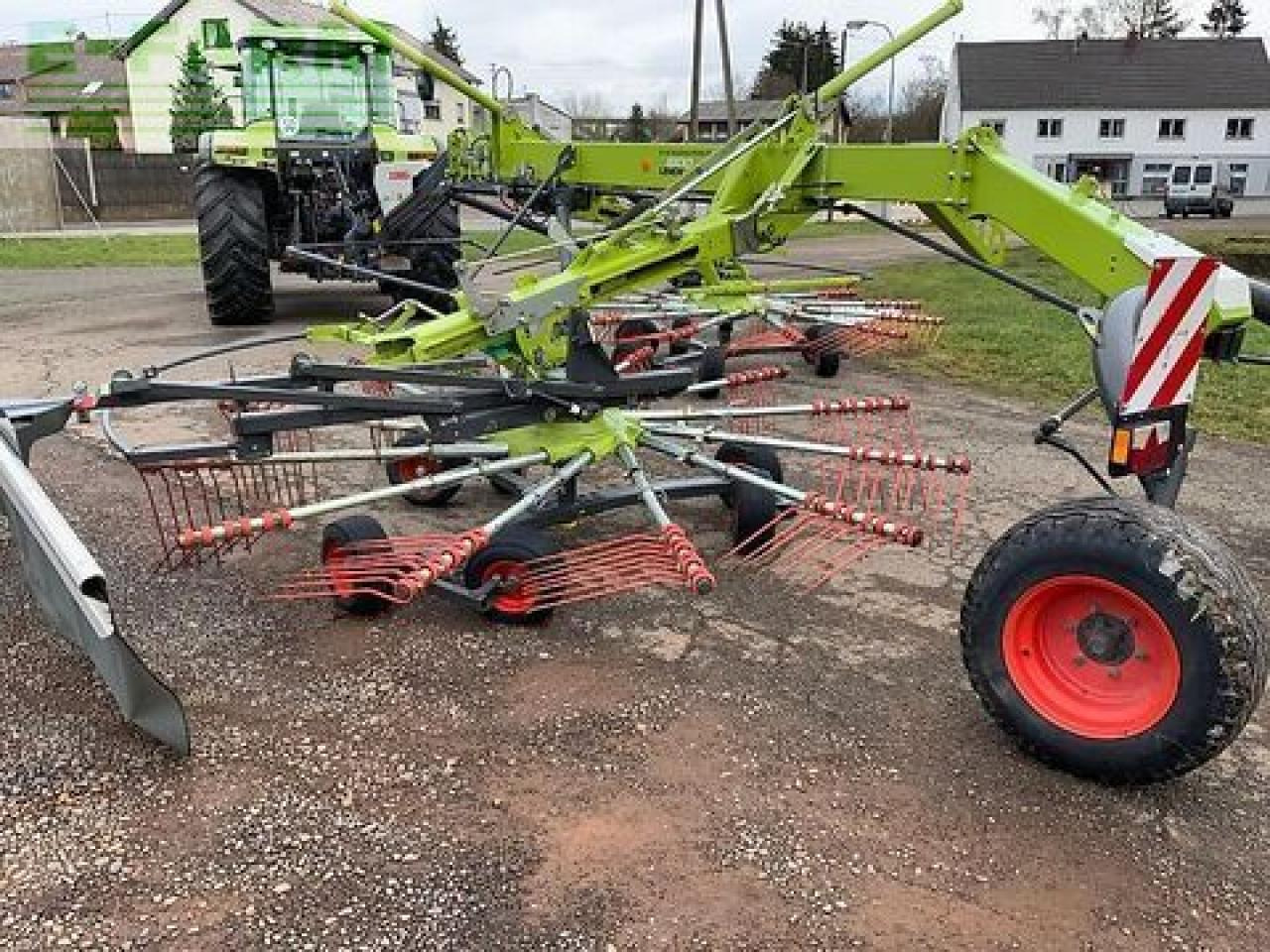 CLAAS liner 1800 - Heuwender/ Wenderechen: das Bild 4 CLAAS liner 1800 - Heuwender/ Wenderechen: das Bild 4